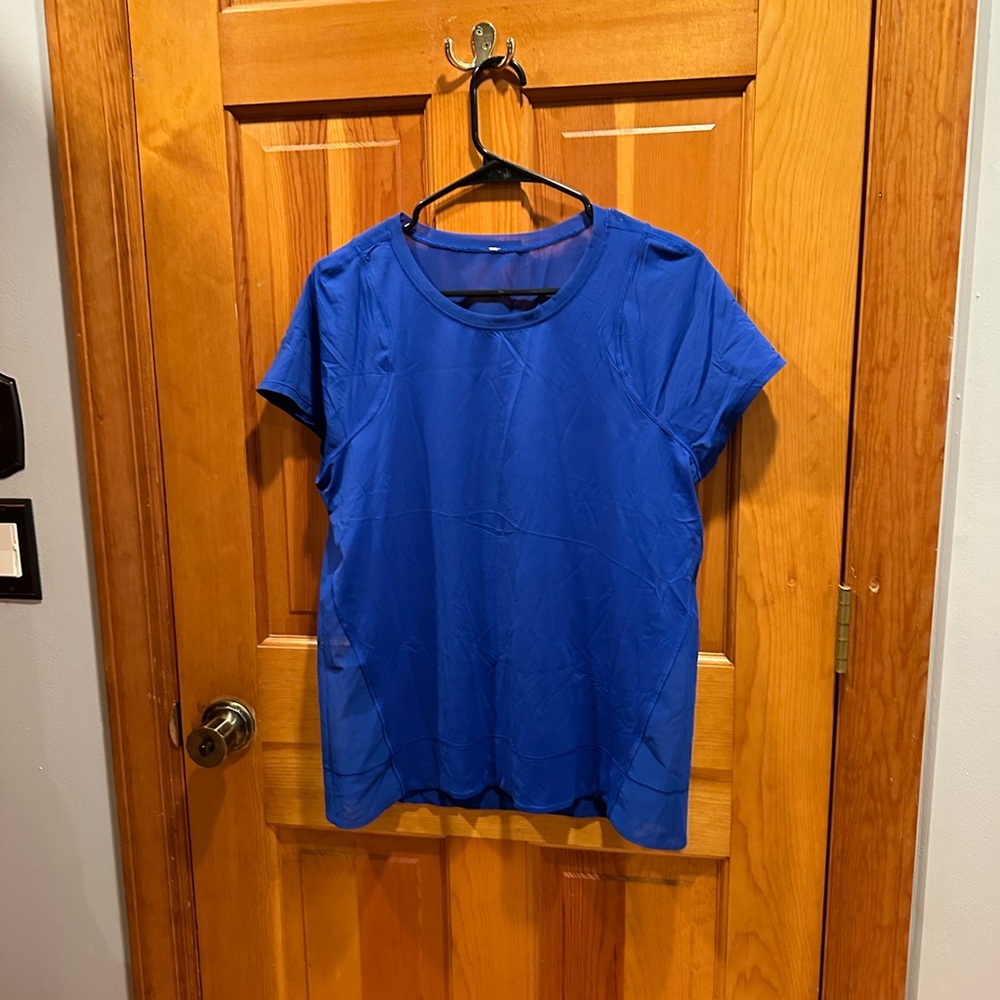 Lululemon top